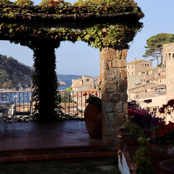 Family terraces and cafés for calm evenings in London